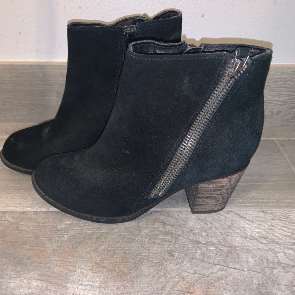 Skecher Booties. Never been worn.
